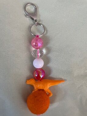 Kid’s entrepreneur shop Colorful Dinosaur Bead Keychain